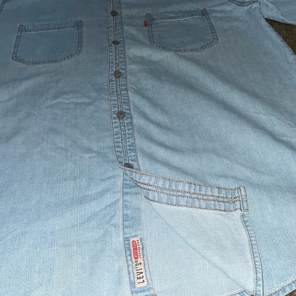 Vintage (Unisex) Levi Denim Button-Up Shirt - Picture 3 of 7